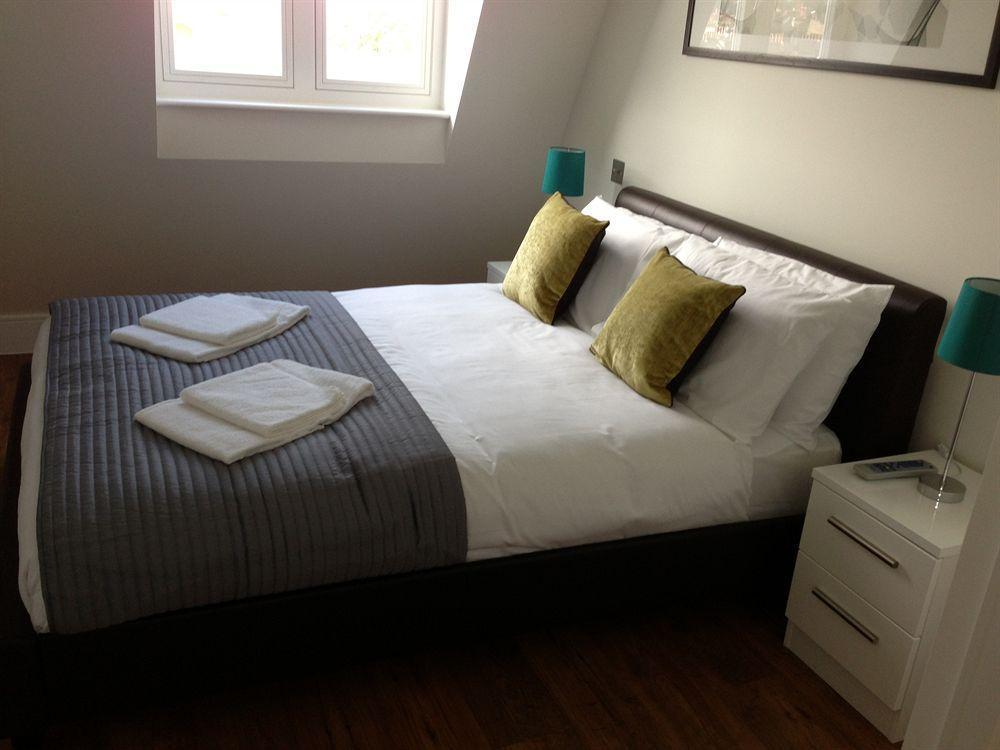 Max Serviced Apartments Commercial Road Лондон Экстерьер фото