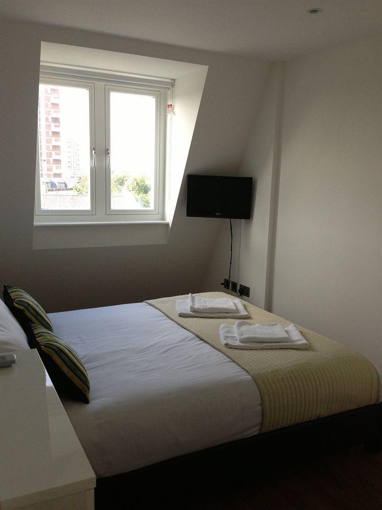 Max Serviced Apartments Commercial Road Лондон Экстерьер фото